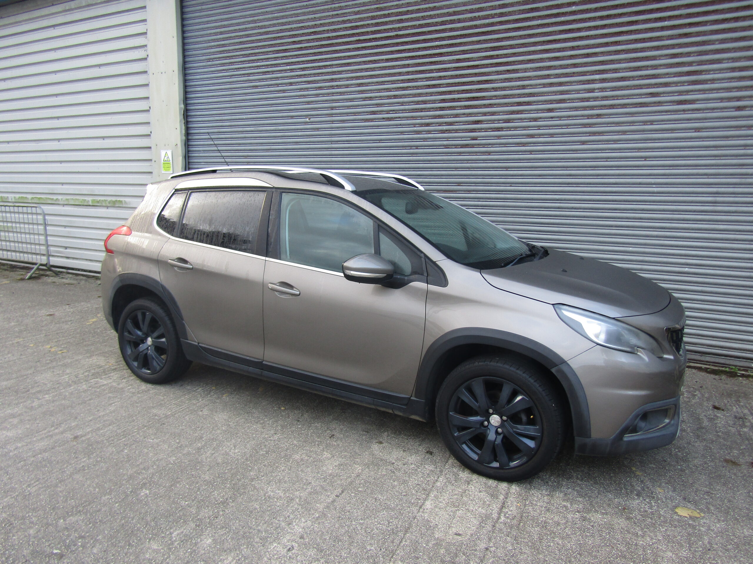 PEUGEOT 2008 ALLURE BLUE HDI