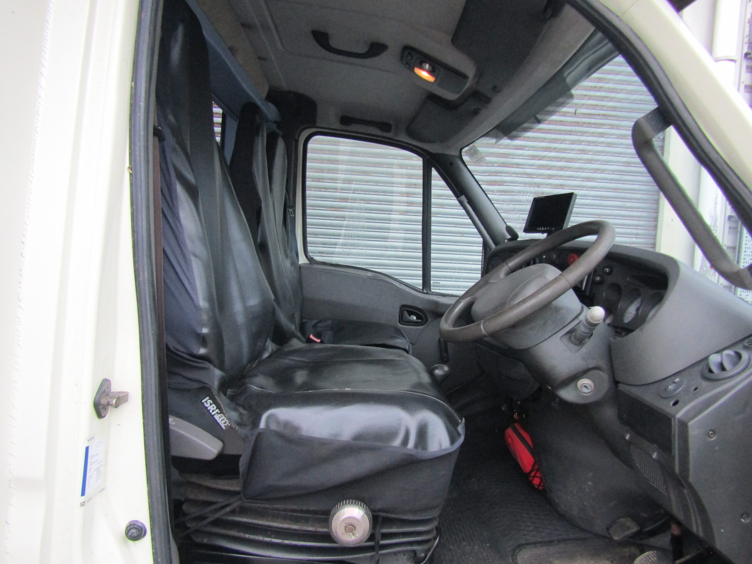 IVECO-FORD HORSE BOX - Image 6