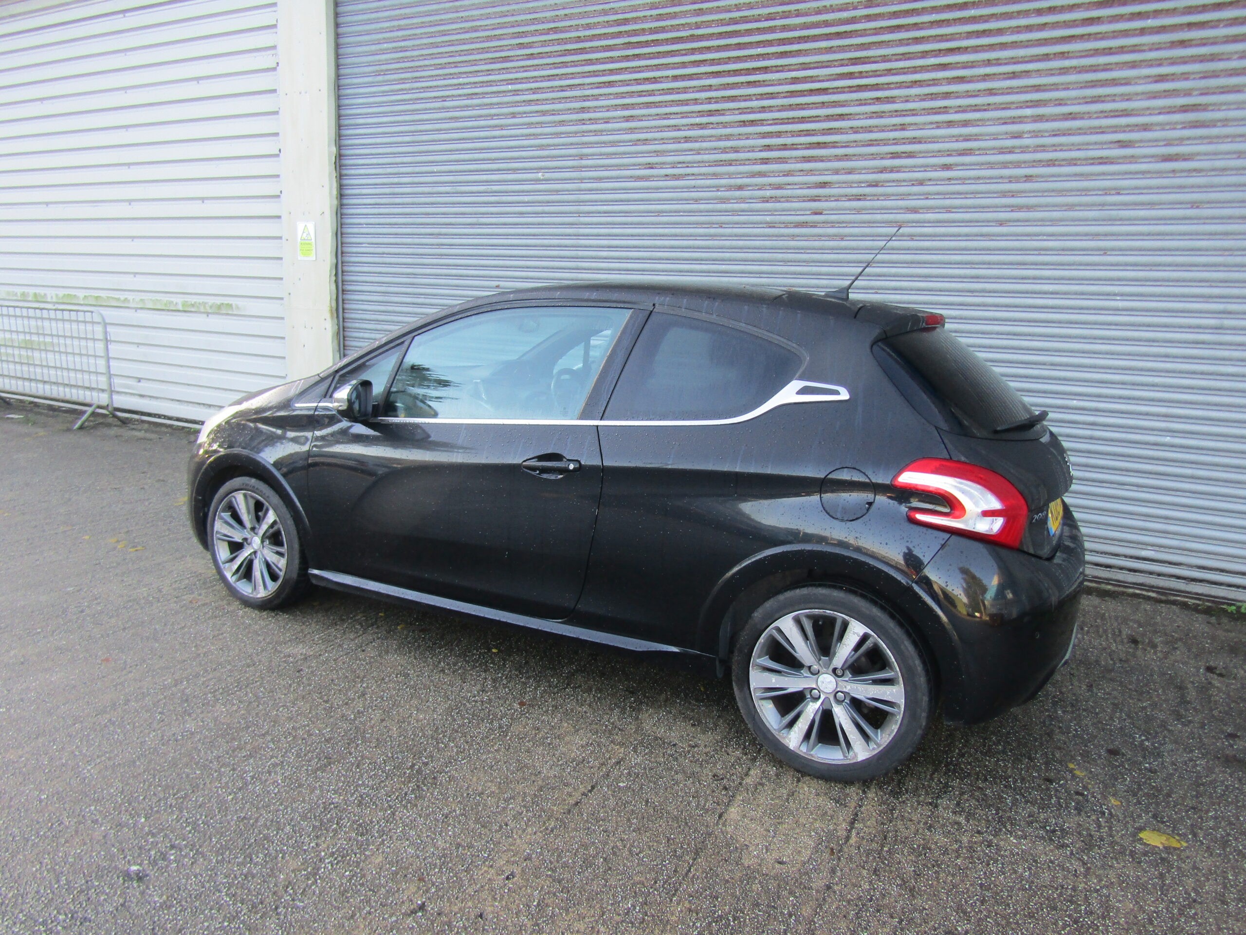 PEUGEOT 208 XY E-HDI - Image 2