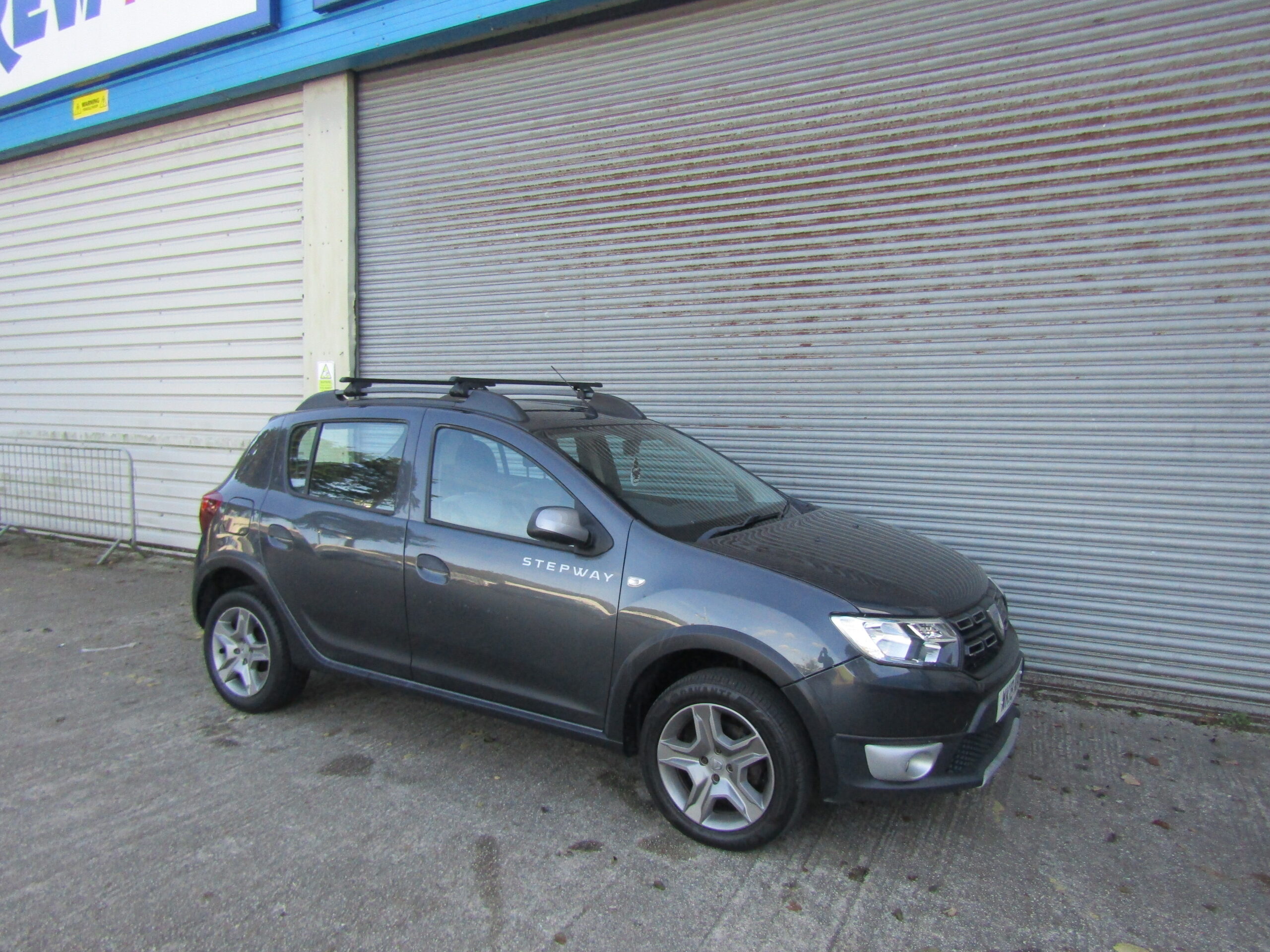 DACIA SANDERO STEPWAY LAUREATE TCE